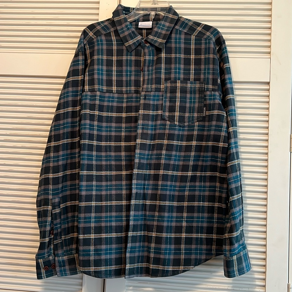 COLUMBIA Plaid Flannel Button-Down Shirt